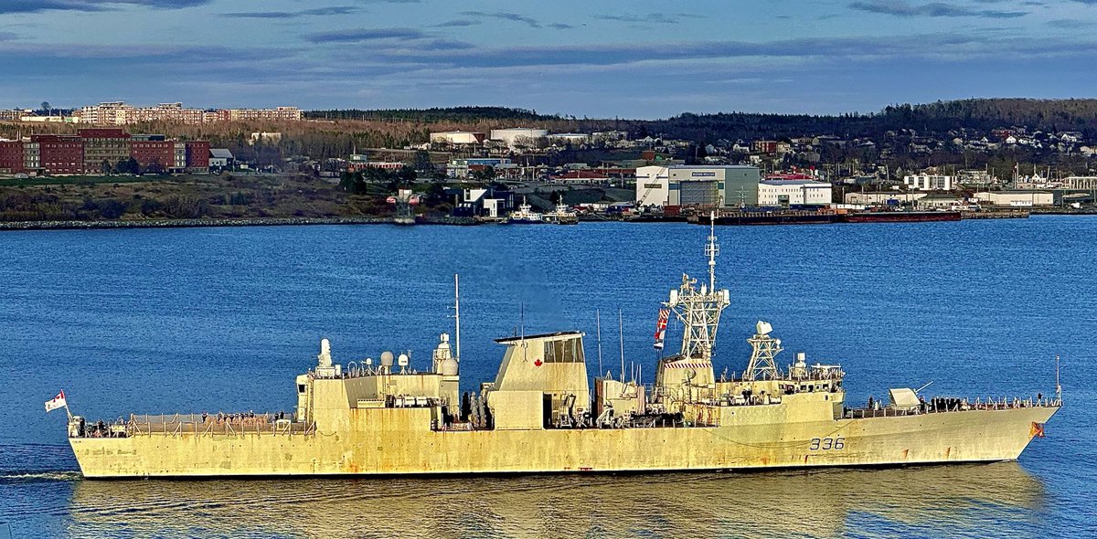 HMSC Montreal leaving Halifax Harbour.