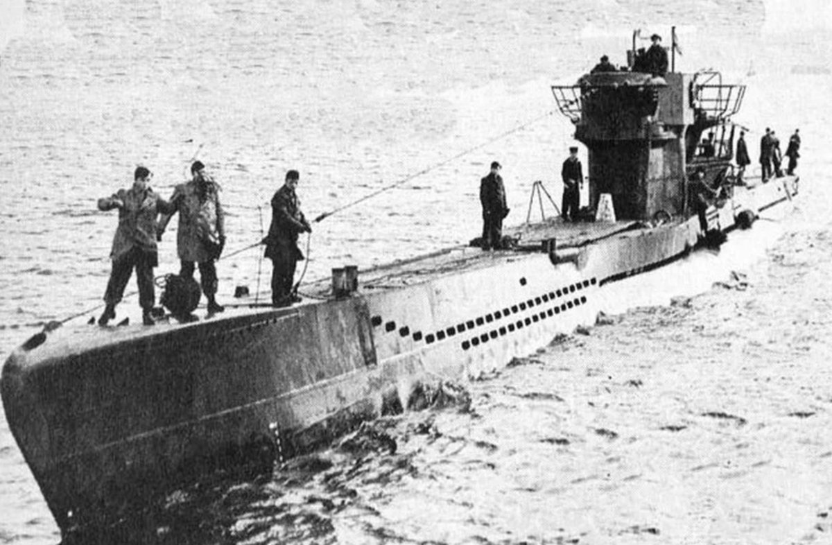#OTD 1945, U-1206 was sunk by its toilet. Some accounts claim an engineer turned the wrong valve to flush, but the CO insisted it was a leaky head that caused the sub to become flooded with seawater and chlorine gas. Forced to surface, the sub was attacked and had to be scuttled.
