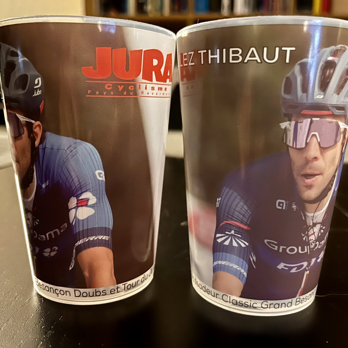 Ne sont-ils pas jolis, ces gobelets made by @cgbd_tdj ?

Collectors !!!

#CGBD 
#TourDuJura
#AntenneVieux