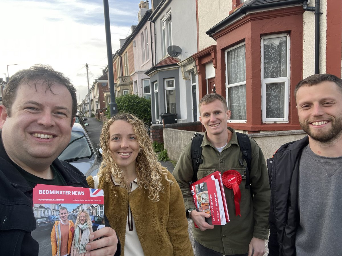 Another great response for @LabourBristol on the doorsteps in #Bedminster this evening #VoteLabour #2May2024 🗳️ 🌹 ❤️ 🇬🇧