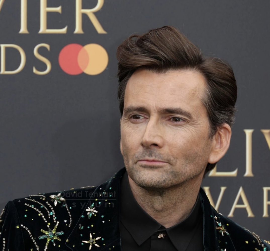 david tennant at the olivier awards (2024)