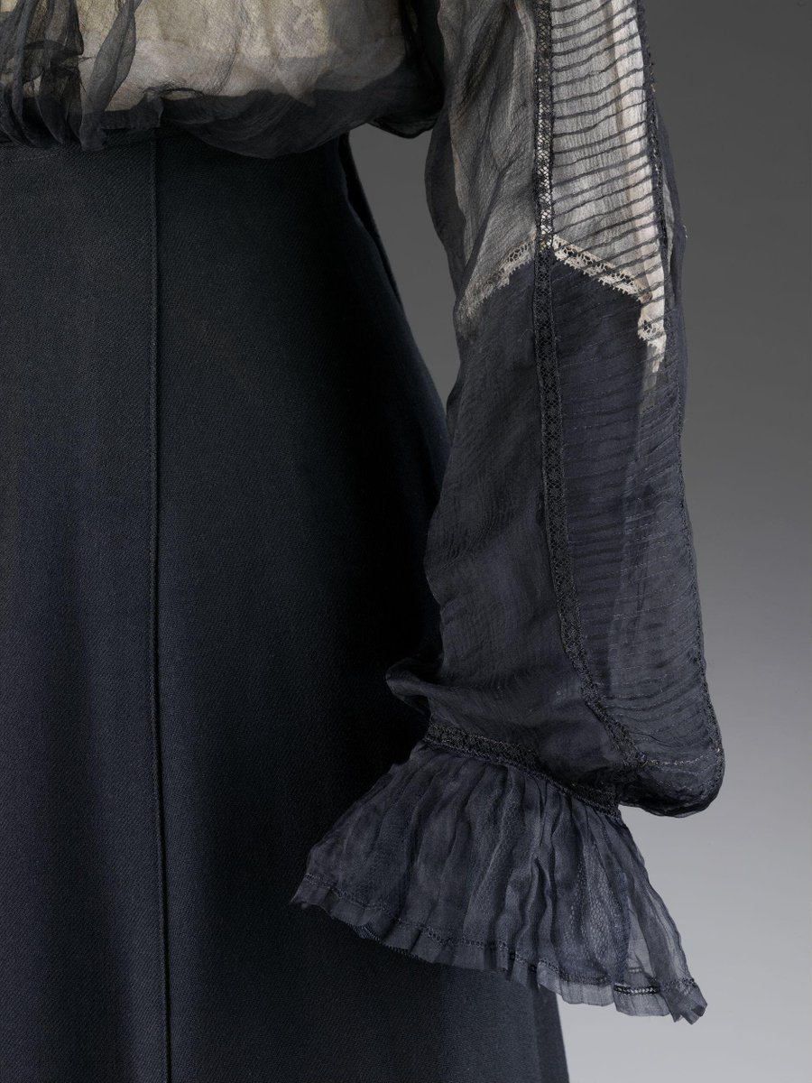 wikivictorian's tweet photo. Silk chiffon blouse with lace, designed by Lucile, Great Britain, 1912. Victoria &amp; Albert Museum. https://t.co/dEkqaoaVMU
