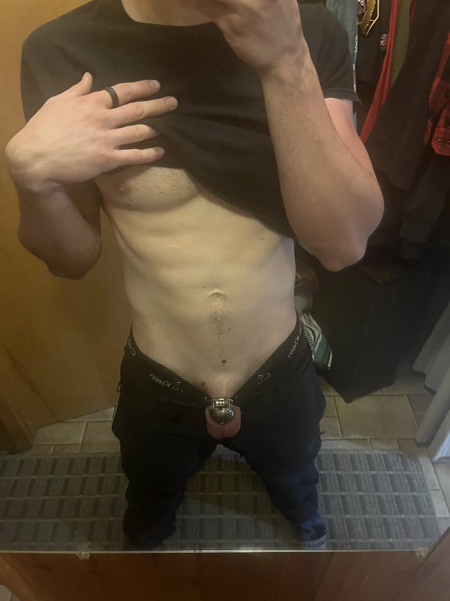 Locked and plugged for skiing today. Don’t want to hear anyone say I’m anything but a good boy 😌