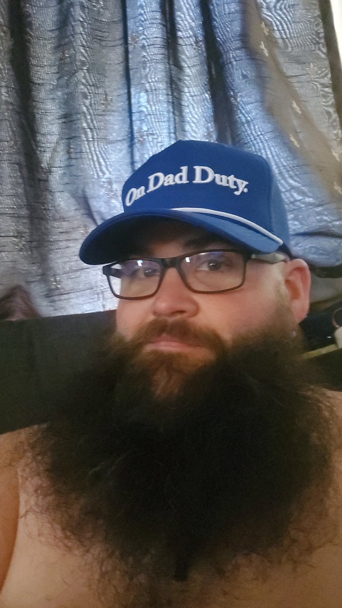 Mr_Tiny985's tweet image. Where is all the Dad's at our there? I need to network, game and stream with more dads so we can vibe and just grow together. #DadGang