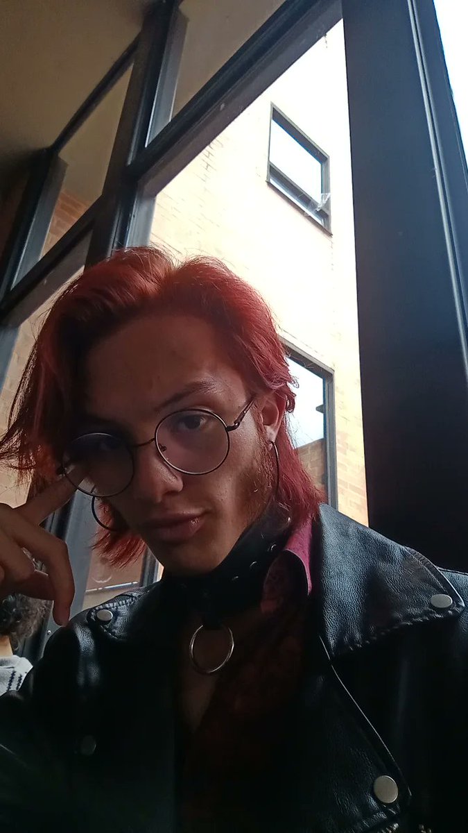 Roses__Ken's tweet photo. The drag // The face https://t.co/92vTglgnyO