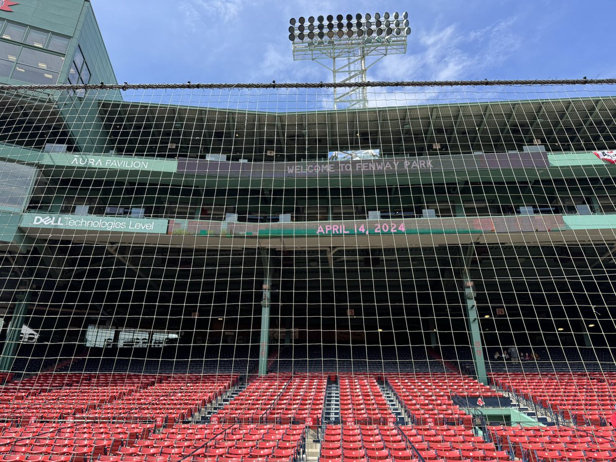 Awesome to get in some baseball this week ahead of the next race. Thank you @Redsox for hosting me today at the historic Fenway Park. I know which partner of yours is my favourite @DellTech too!