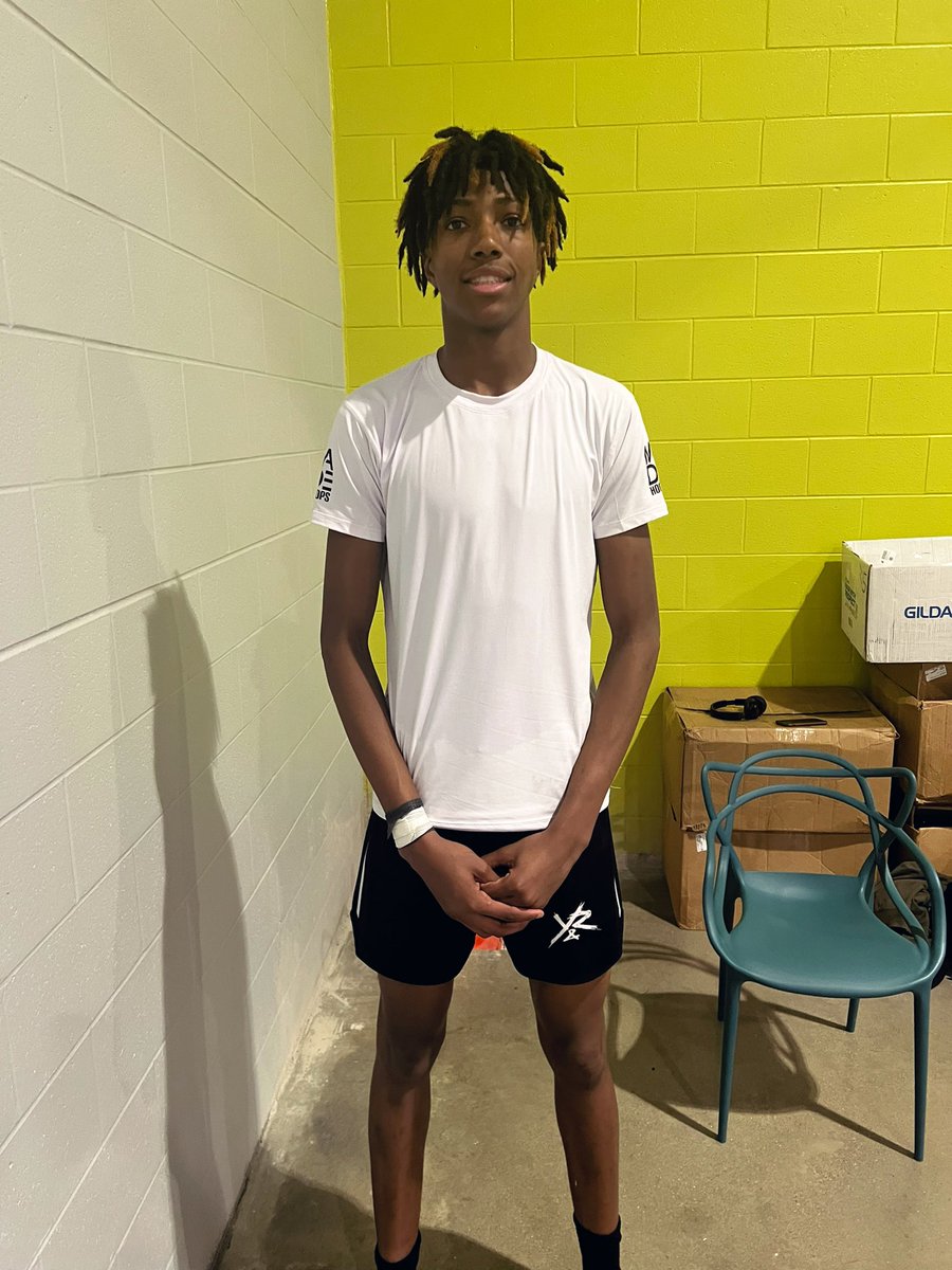 Really like the long term potential of 6’11 2025 Adam Walker @th34damwalker Adam had a decent weekend but the intrigue comes from his fluidity and rim running ability. Still pretty raw and finding his footing for YC, but has D1 tools and has the upside to be a good player at