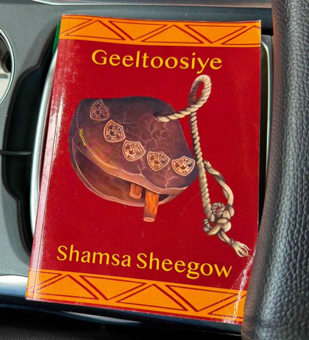 Hemosaa_'s tweet photo. @SpotonSomalia has been spreading dangerous clan rhetoric attacking #Hawiye community in particular by using situation in #Barawa thereby fuelling clan hatred in partnership with secessionists.
🚨I urge everyone to BOYCOTT her book #Geeltoosiye with immediate effect 🚨 https://t.co/yEqgXO09QJ