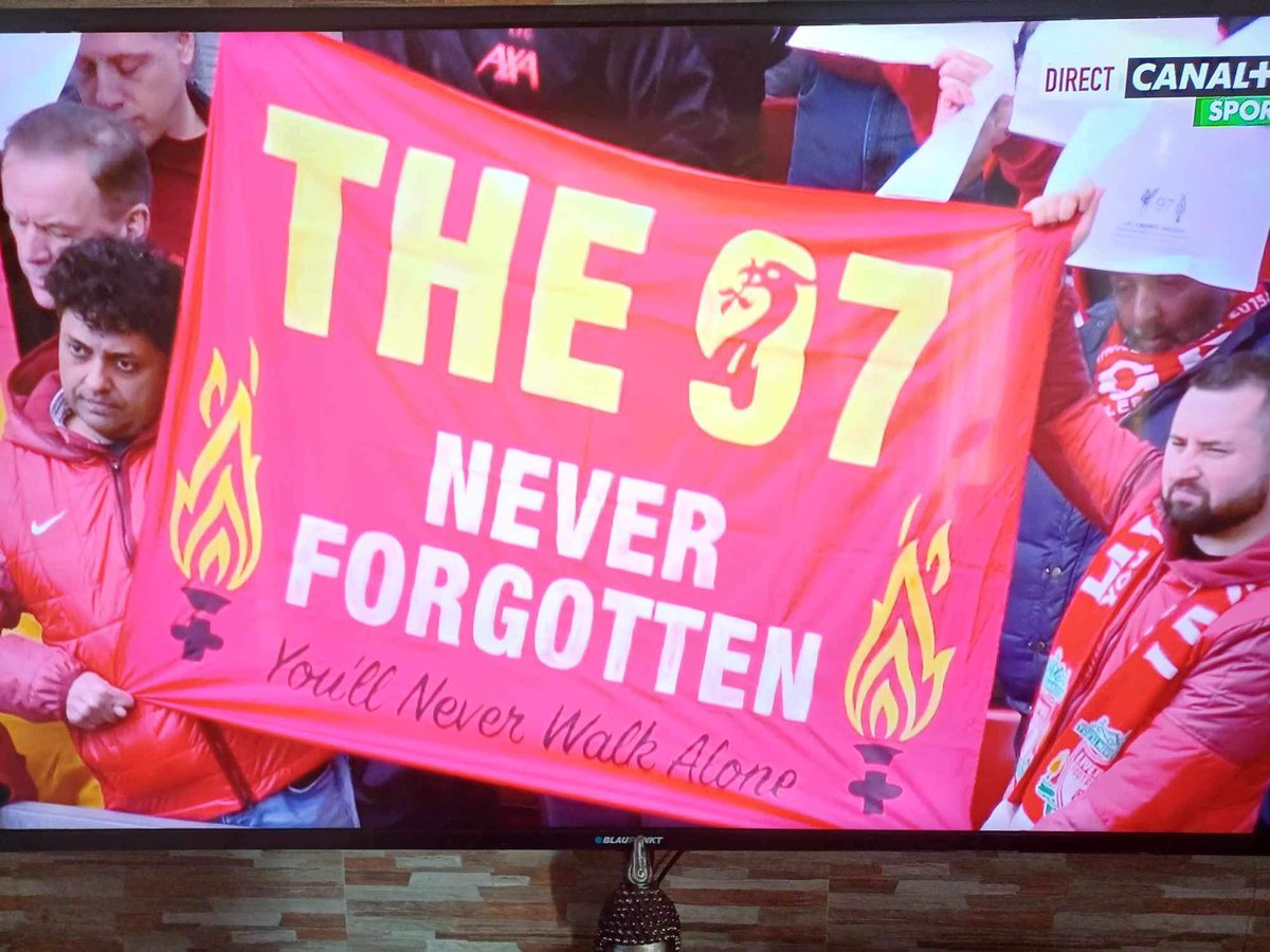 Never Forgotten! 🌹
My hand-painted banner before the LFC v C.Palace game! 

#LFC #Anfield #LIVCRY #EPL