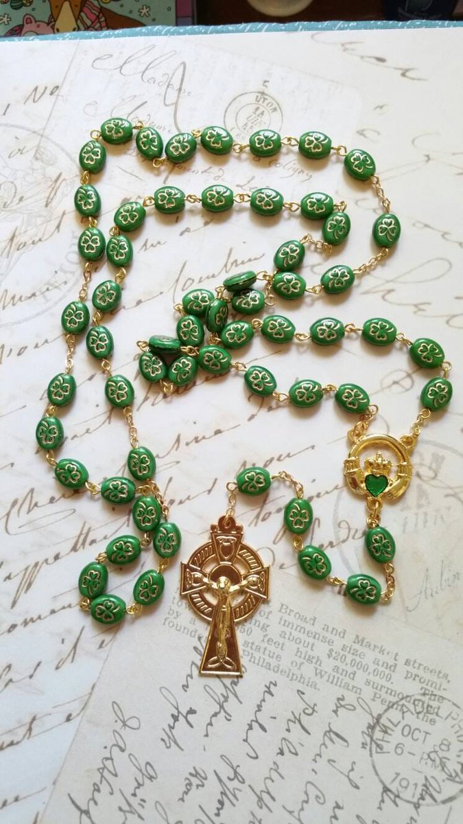 Catholic Irish Rosary with Opaque Green and Gold Shamrock Beads Enameled Claddagh Center & Celtic Crucifix tuppu.net/c9f94dfd #JesusIsKing #PennysRosaries.etsy.com #Claddagh