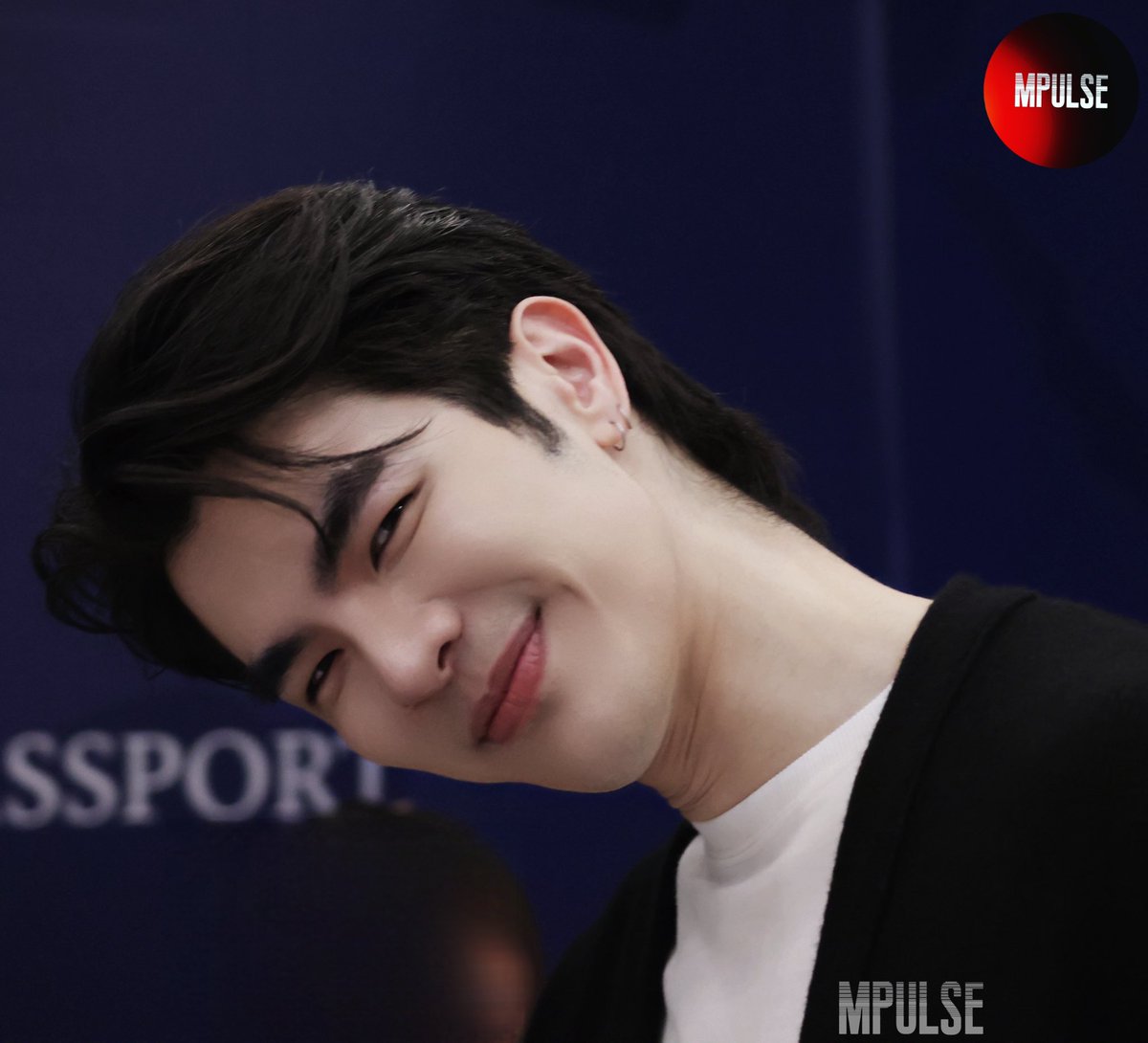 mpulsemileapost's tweet photo. 𝟐𝟒𝟎𝟒𝟏𝟒 

#MileFlywithRIMOWAtoSeoul

MILE GO TO SEOUL

#MilePhakphum @milephakphum https://t.co/Tv5K20FmRq