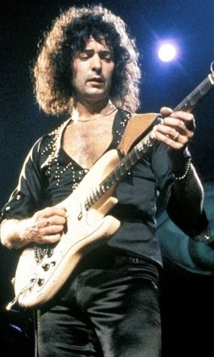 Searching the light..
Every time the legendary and brilliant guitarist Ritchie Blackmore is TT on 𝕏 somewhere in the world, the world is a better place, period.
Photo by Social Media
Edited by Sukursal Rock
#RitchieBlackmore #Music #RockOn #TT #GuitarGod #RitchieBlackmoreForever