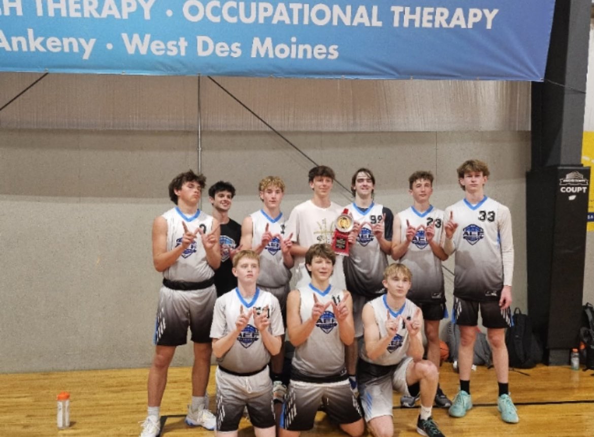 AEF_Academy's tweet photo. A great weekend for 15U Brown! Won their division in the Heartland showcase! https://t.co/4L5zF6QTeb