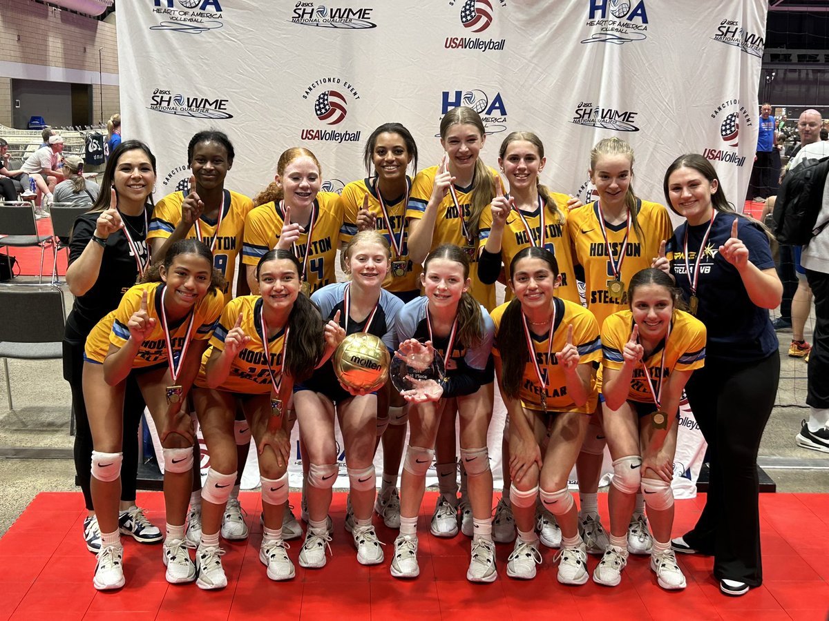 carmsol's tweet photo. What a weekend for my littles! We went 9-0, earned 1st and double Qualified β
Came in ranked 1st and finished 1st #ASICSshowmeQualifier @houstonstellar https://t.co/ILZr2R5vRH