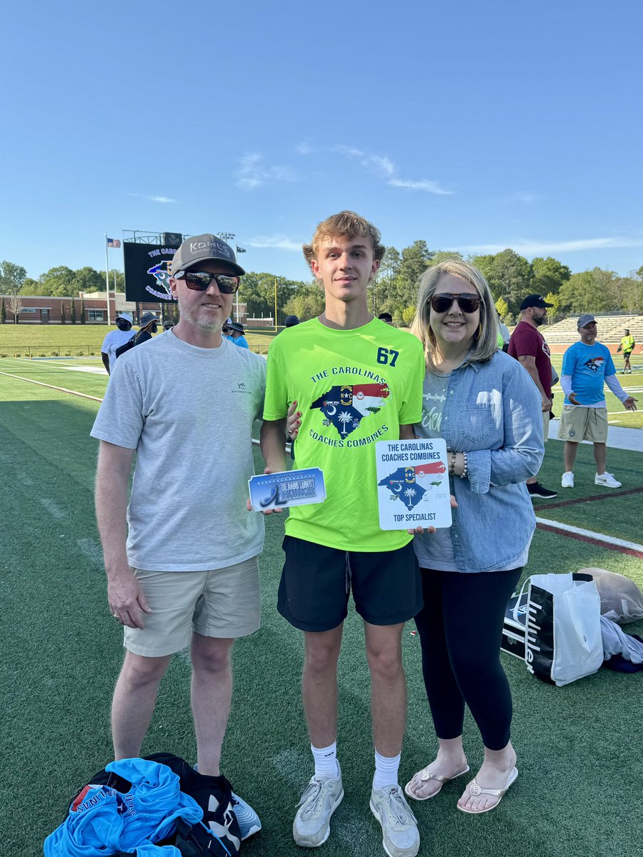 BrockFranklin07's tweet photo. Had a great experience at the Carolina Coaches Combine. Ended up winning Top Specialist. Was 7/8 overall on field goal with 3/4 at 50+ 
@Jt2campbell @QuisCopeland @DenariLee22 @josef_lorenz @CoachGiugliano @GregPort17 @ldhsRaiderFB @CoachesCombines https://t.co/udyyybUUxH