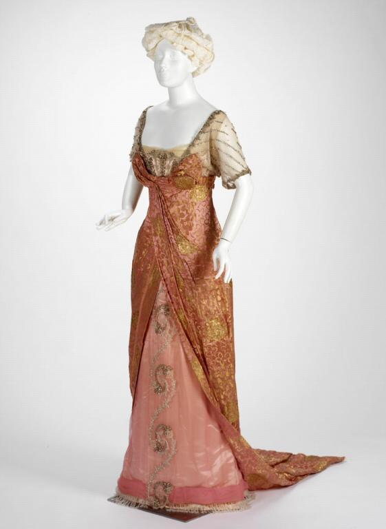 Ball gown by House of Worth, 1912. RISD Museum.