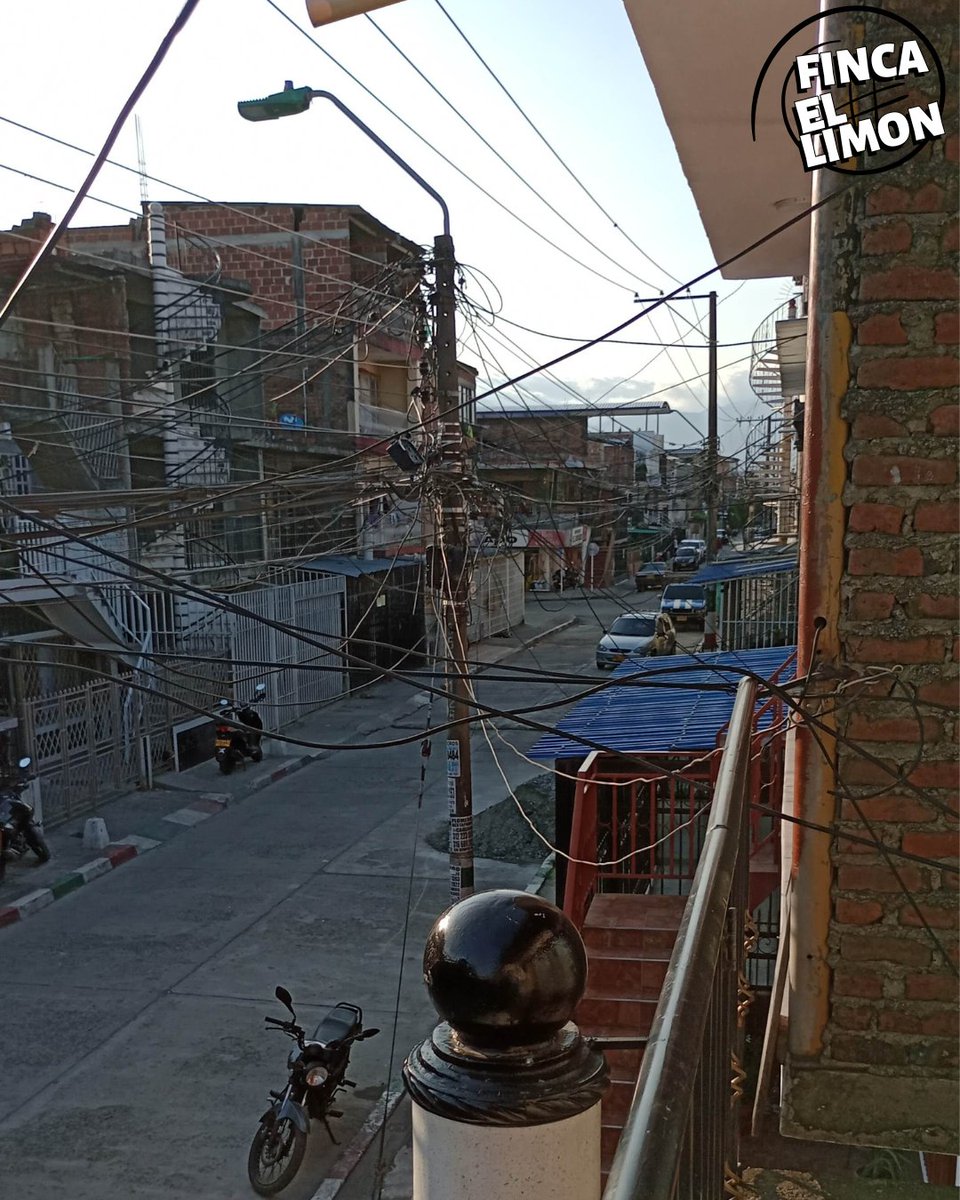 Colombian Street