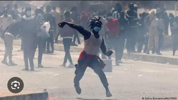 MafiaKaccKacci1's tweet photo. C'est un soldat inconnu qui a combattu a gagné et est retourné dans l'anonymat et ils représentent la majorité des éléments qui croient à ce projet ba legui ken xamou ko ❤️✊🏾

Ça coûte 0€ de Rt🇸🇳
#MafiaKaccKacci1 https://t.co/5ahpsYNKQM