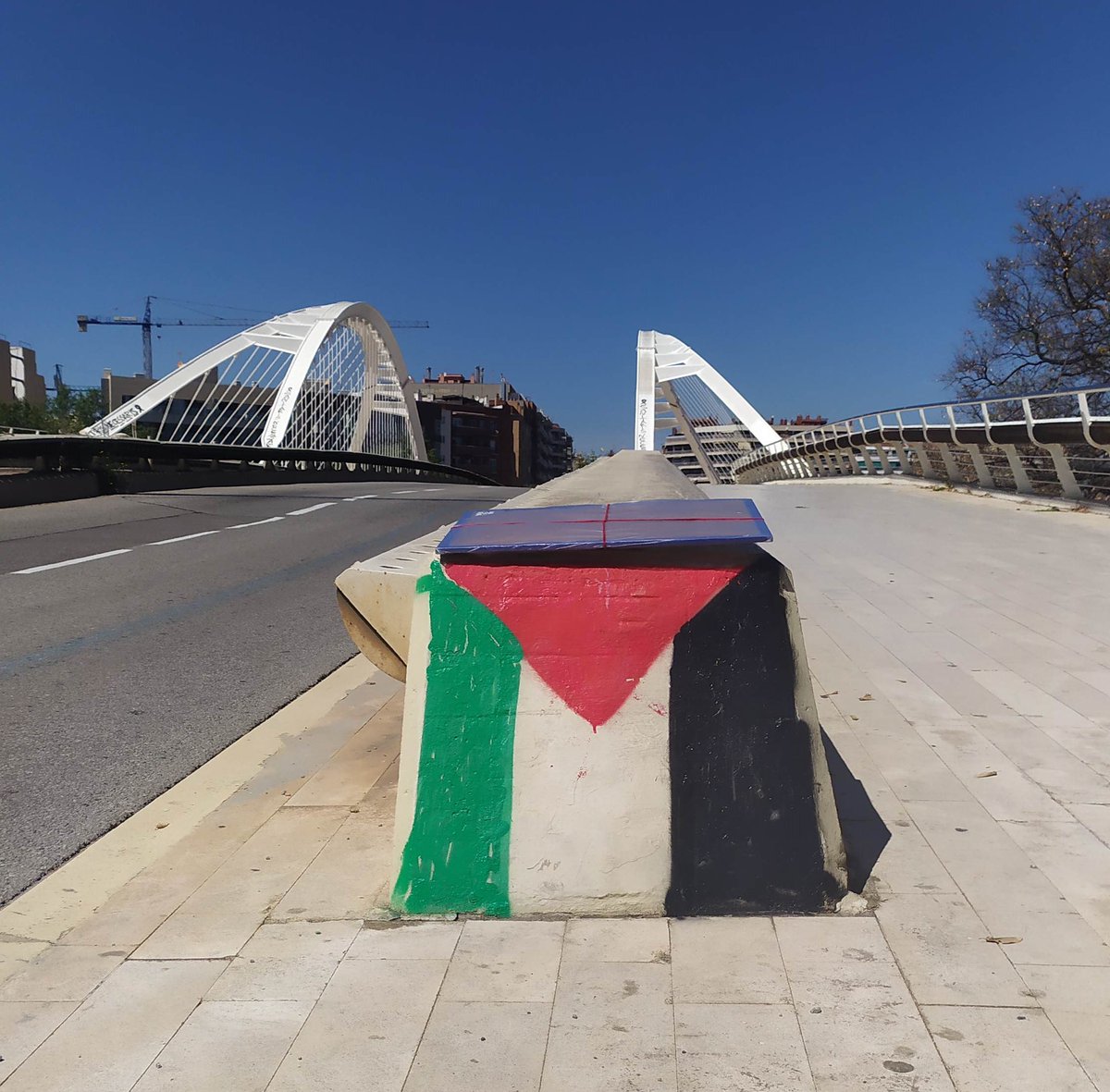 masoko17708's tweet photo. Barcelona con Palestina #Palestine #Barcelona https://t.co/TfX1WqQY18