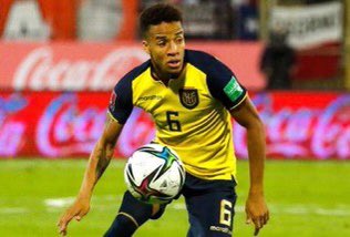 Teniendo en cuenta que mayada está en buen nivel y Byron viene de una lesión:
Dejas a mayada de titular 
Pones a Byron cuando esté recuperado

Yo creo que me voy por Byron