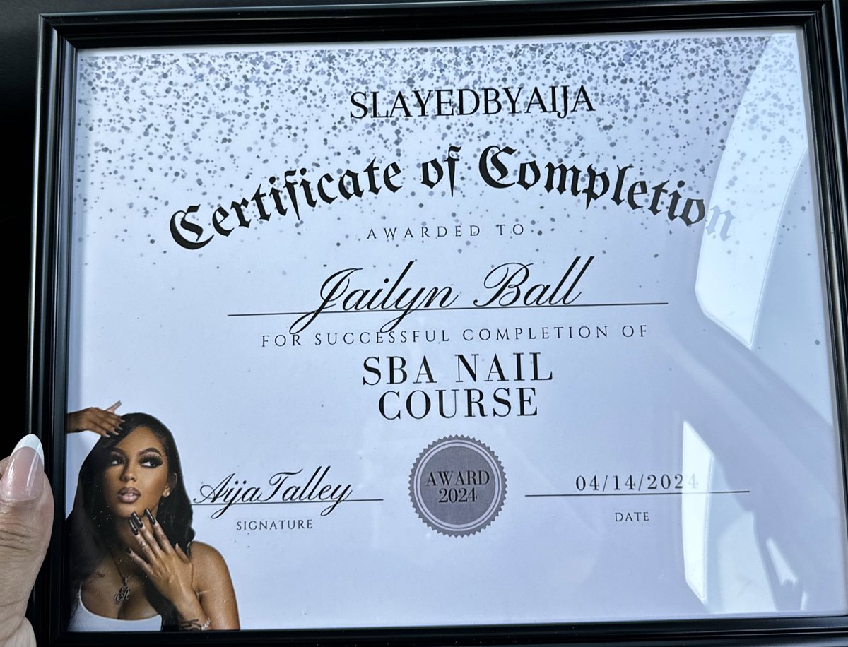 I am officially a certified nail tech🥳