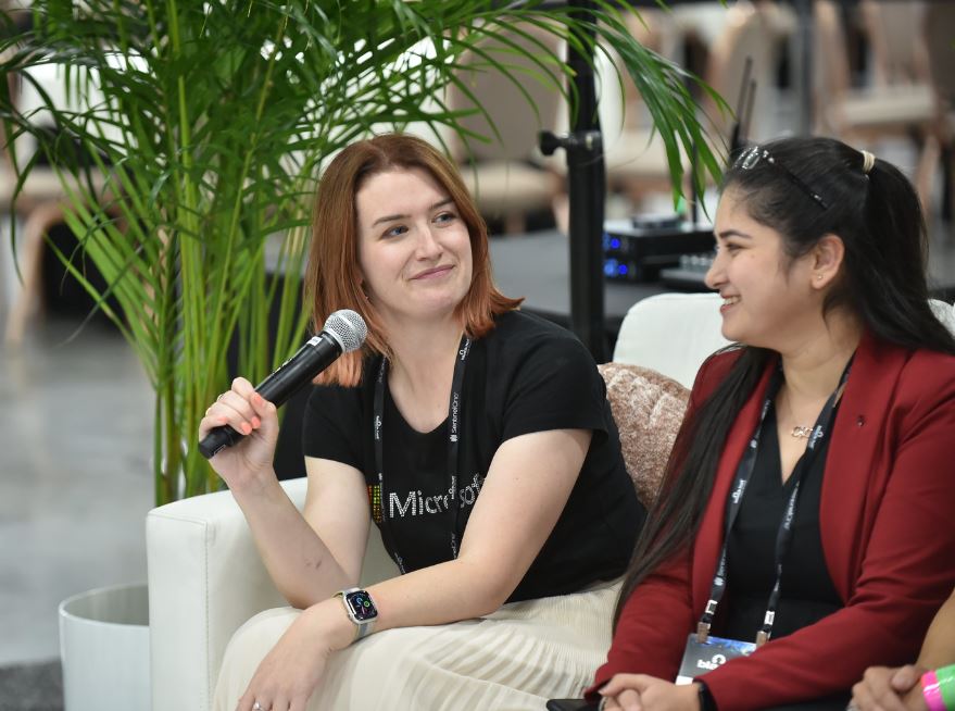 Join #BHASIA 'Crush It In Cyber: The Debugging Odysseys of Women in CyberSecurity' session featuring 4 women from the Black Hat Review Board, detailing their success, experiences & strategies for building a thriving career within this demanding field bit.ly/435kUmu
