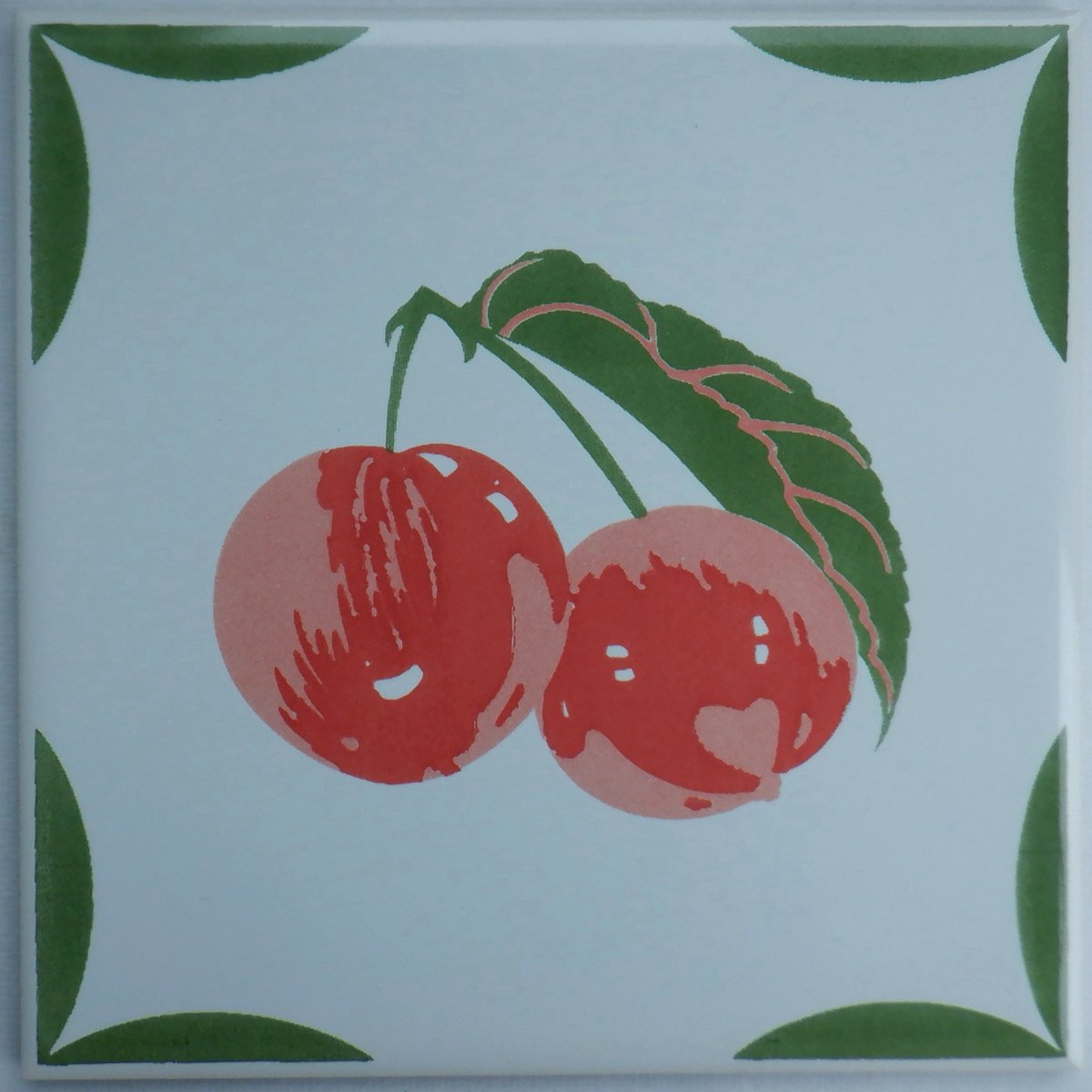 A vintage Laura Ashley Home ceramic 6”² wall tile with a cherries design. Several available. 🍒

🛒 ebay.co.uk/itm/1667145307…

#Vintage #LauraAshley #LauraAshleyHome #VintageLauraAshley #eBay