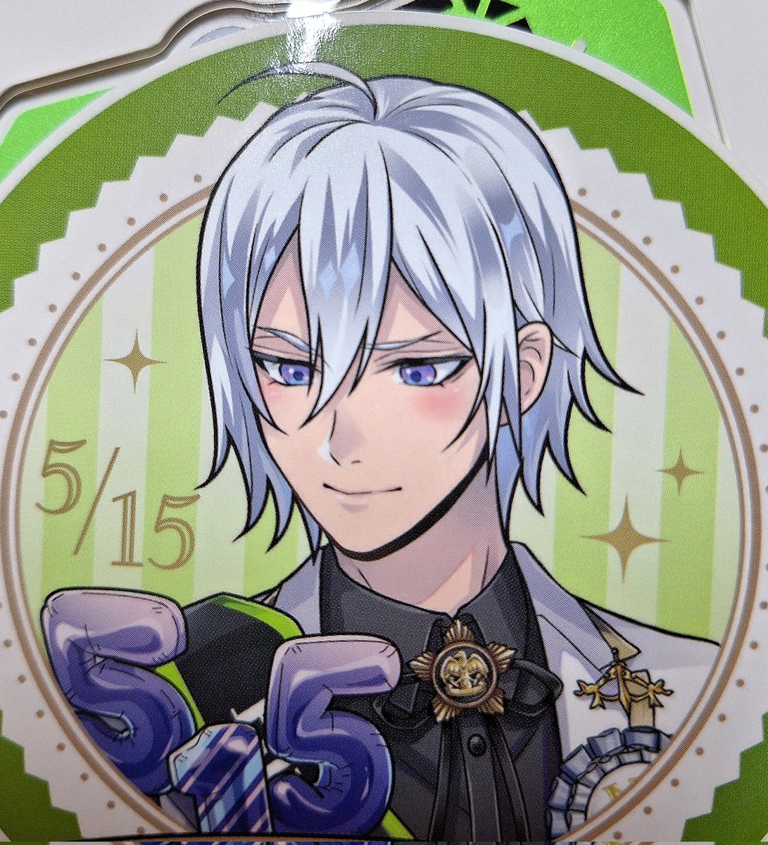 PumpkabooPie710's tweet photo. Hehehe, what if Silver blushie? ☺️ https://t.co/gGM0D11cZ8