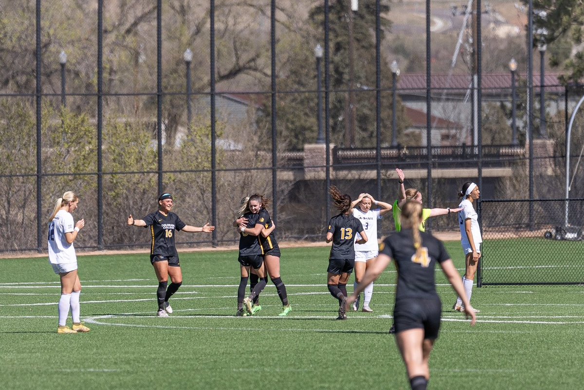 Sunday Funday🤩

2-1 win on home turf today👏

#CCTigers