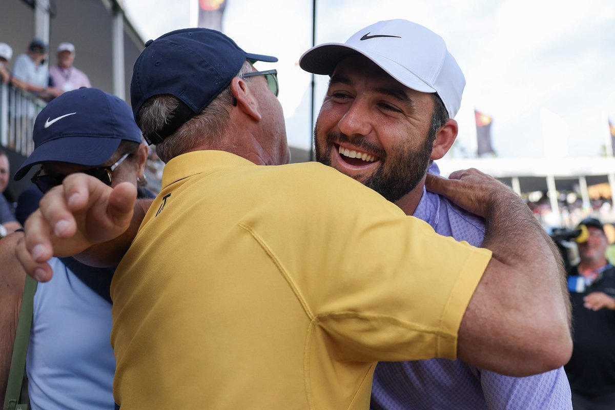 APinv tweet picture