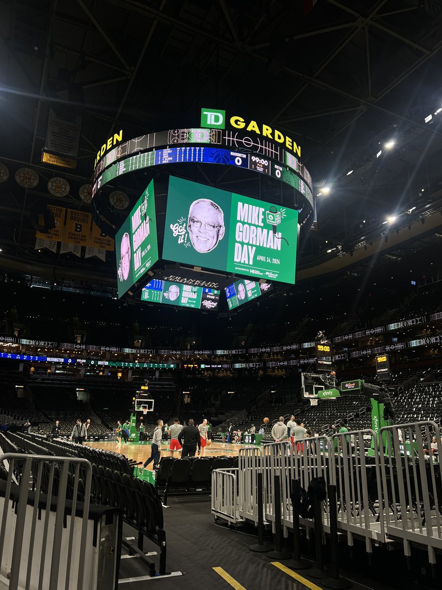 CausewayStreet's tweet photo. In honor of Mike Gorman’s last #Celtics regular season play-by-play call after 43 years, click below to enjoy his debut on the #CausewayStreet Podcast back in 2020 where he spoke about Kobe, Tommy, his favorite moments &amp; more!

#HappyMikeGormanDay ☘️

🎧 https://t.co/bGkt15ad2c https://t.co/GbkpzpdJv1