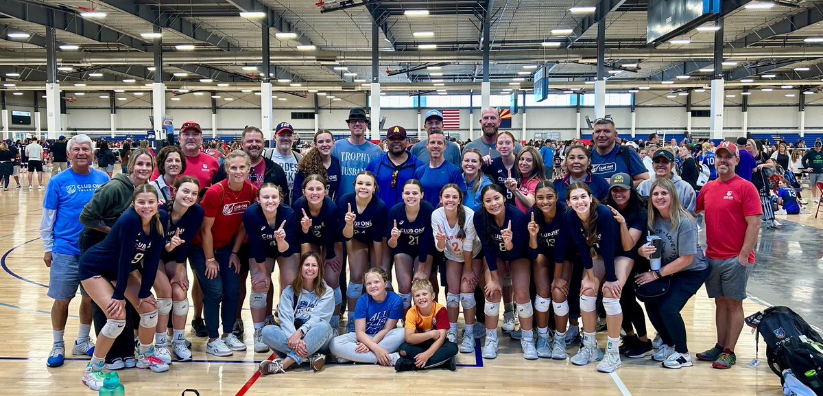 🥇FIRST PLACE🥇15Plat WINS the AZNQ in a third-set thriller to secure their second bid to Nationals 🤯 The chemistry, belief, and energy they played with all weekend was so fun to watch - these girls just keep climbing!! #ONEVB15P