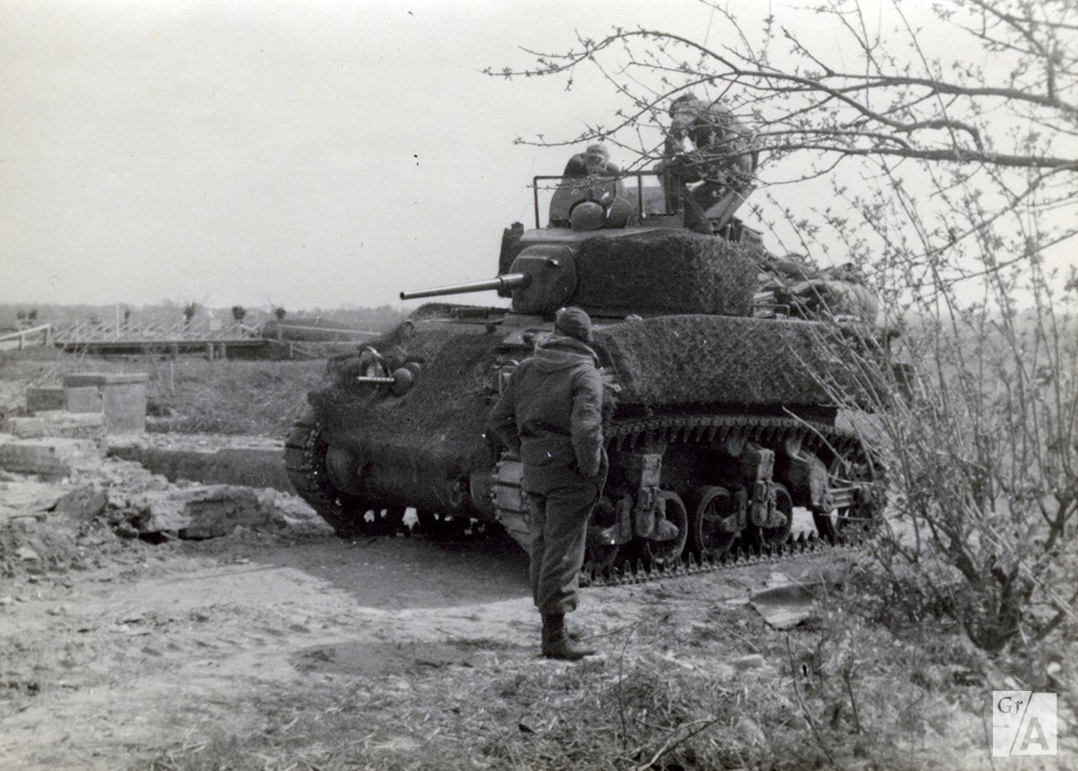 ducky_shot's tweet photo. #OTD April 14, 1945. Fort Garry Horse on their way to liberate Haren, NL with "A echelon" https://t.co/xSHrb7BfuK #WW2 #WWII #CanadianArmy https://t.co/befgbcma0X