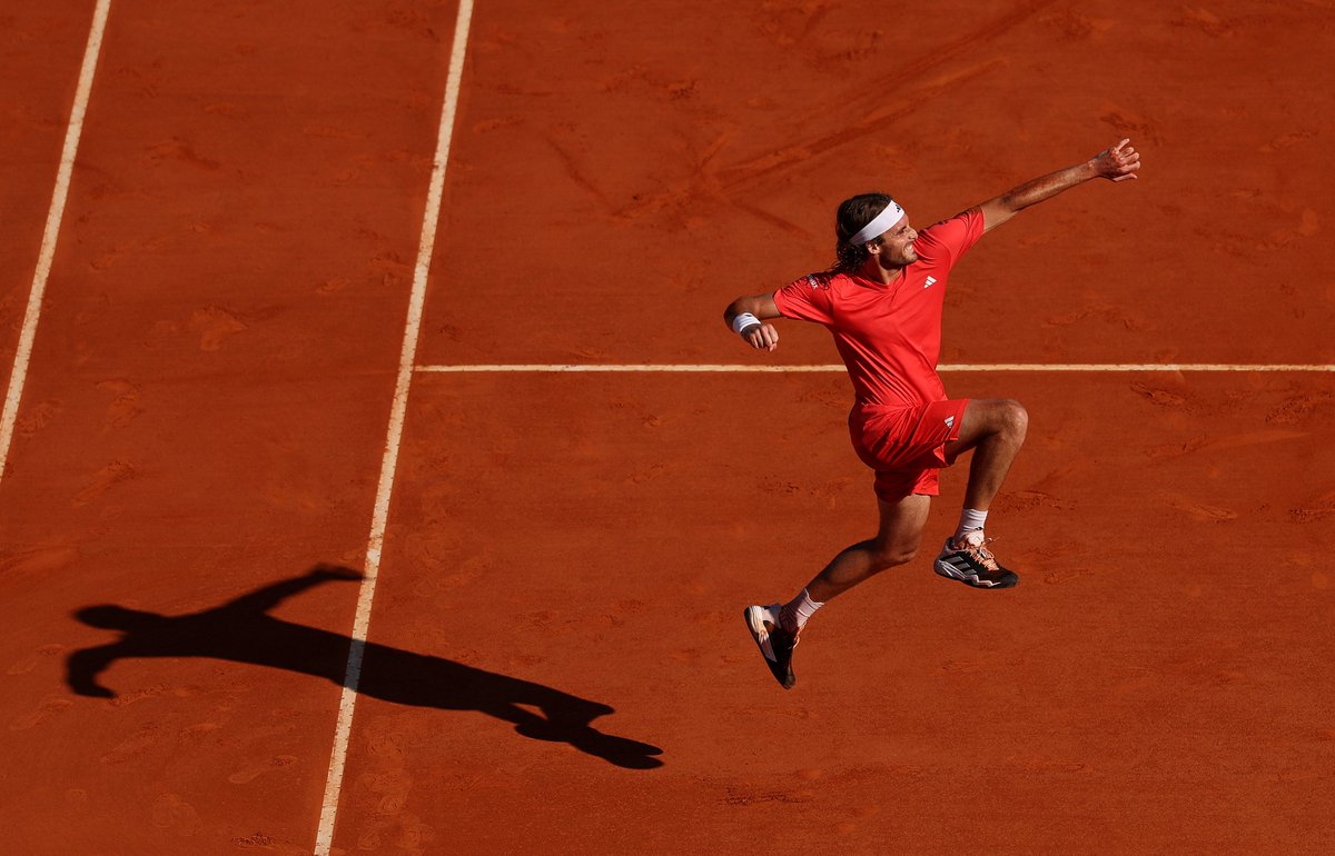 Master in Monte-Carlo x3 👑 BIG congrats to ya, @steftsitsipas 🏆 @ROLEXMCMASTERS #RolexMonteCarloMasters