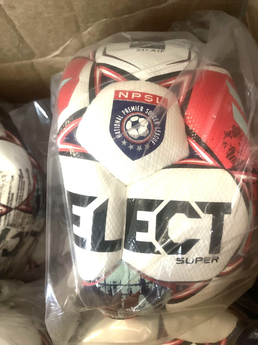 New season, new @select_america #NPSL soccer balls! #straightoutofthepackage 🔥 @NPSLSoccer