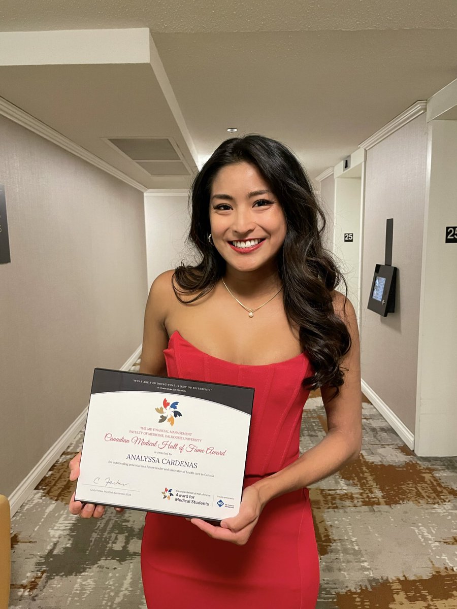 Had a great time celebrating so many leaders in Canadian medicine at the @CdnMedHallFame induction ceremony! Always an absolute pleasure to meet new students from across the country, as well as connect with mentors in-person! Feeling grateful, humbled, and inspired ✨