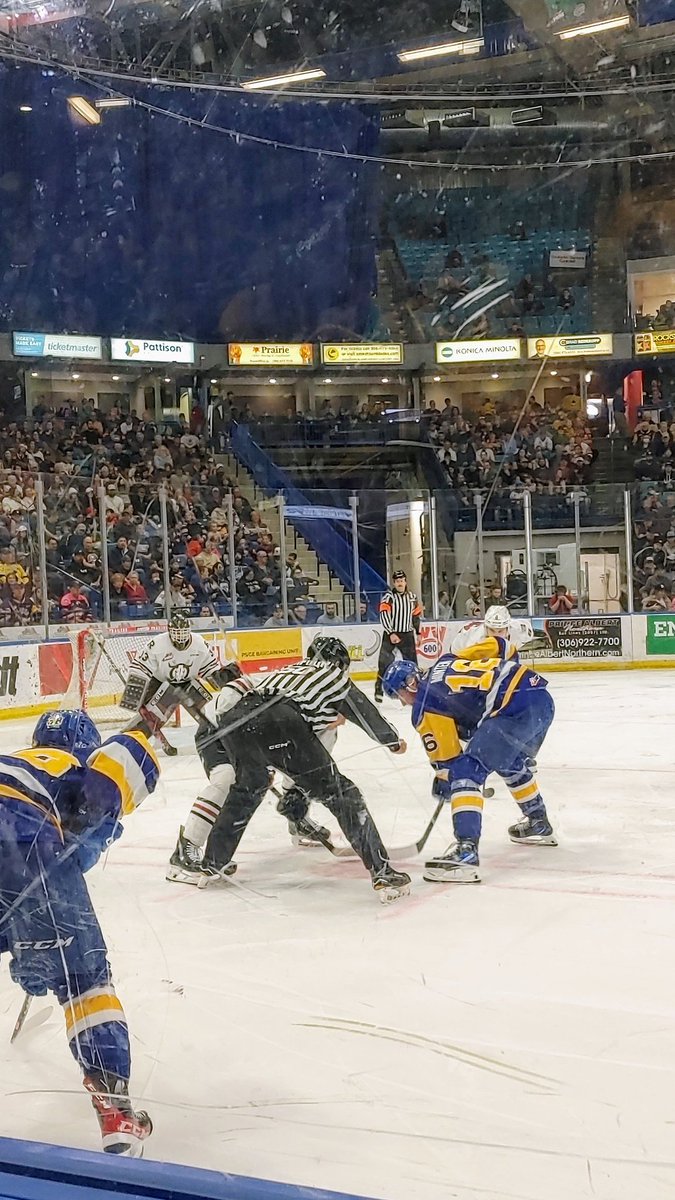 Big_G_09's tweet image. #Minten 🚨 #LeafsForever  #BladeCity on the board 👍 1 zip over Red Deer mid 2nd #WHLPlayoffs @Bladesvoice