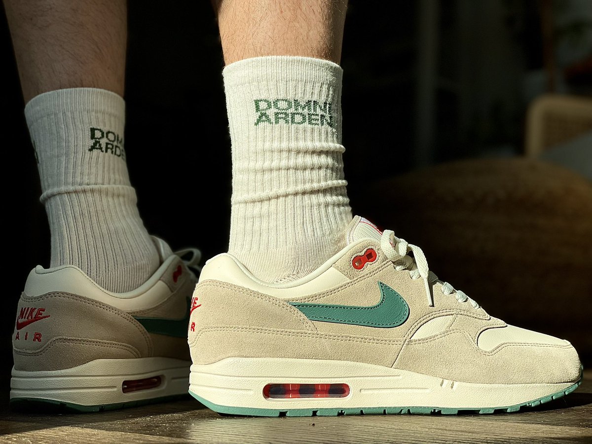 kaliboy2306's tweet photo. Nike Air Max 1 “NBY”
#airmax #nike #nikeairmax #am #sneakers #airmaxalways #airmaxkicks #kickstagram #everythingairmax #airmaxclub #getswooshed #nikeair #airmaxday #airmaxone #airmaxviews #sneakernews #wdywt #nikeshoes #sneaker #DomniArden #airmaxeveryday #EverythingAirMax https://t.co/k7hLNYQ9tG