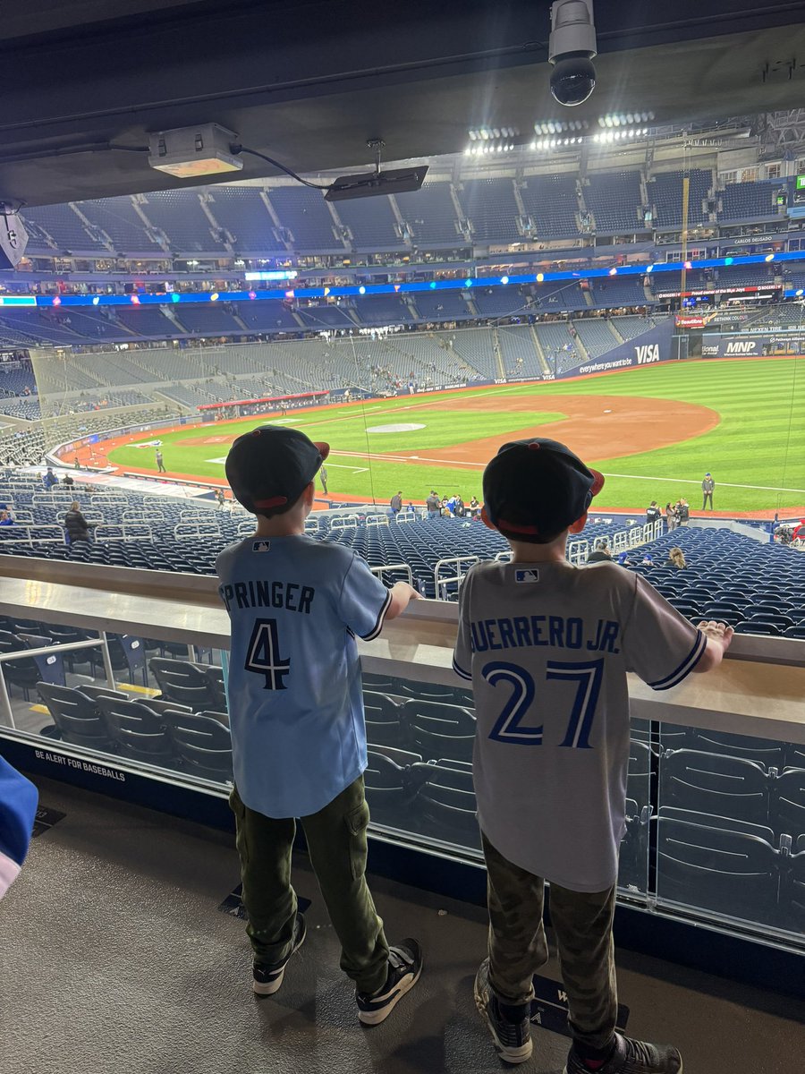 Valeen Hobden tweet media