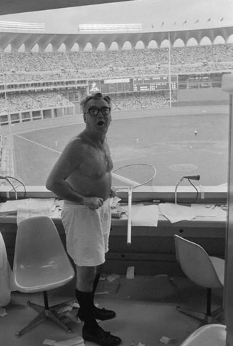 Super70sSports's tweet image. Nope, not drunk at all.