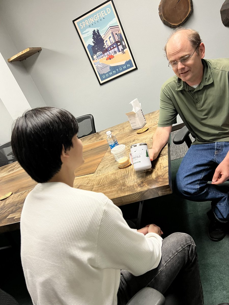 I had the privilege of meeting with @uoregon Japanese Exchange Student So Yakushiji during his job shadow with @SpfldChamber . I heard about his dream of working @dentsu , impressions of our food scene, and share with him @nike relationship to the old Booth Kelly Mill.
