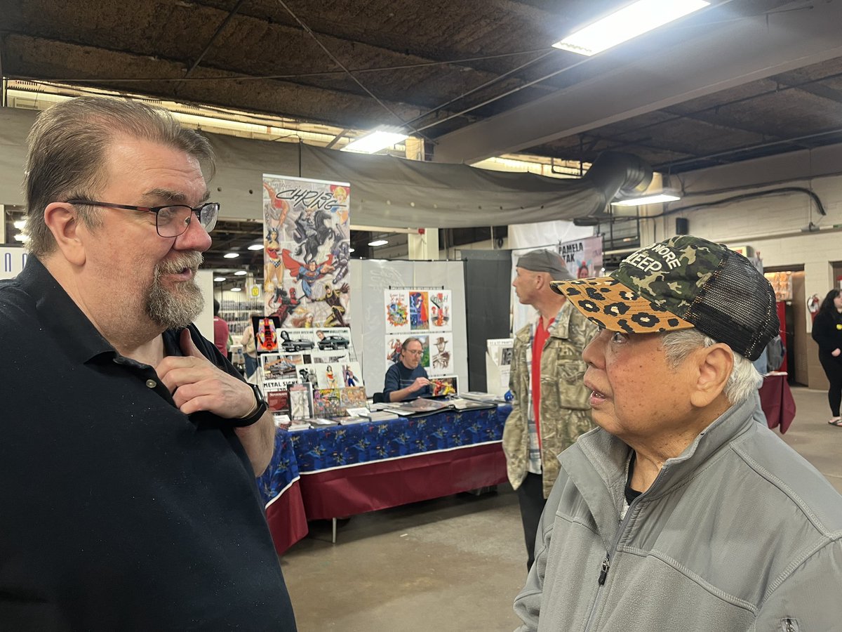 Lee Weeks and Rudy Nebres meeting for the first time at Lehigh Valley Comic Con #lvcc