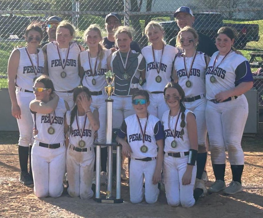 🥎🏆🥇Congrats to Pegasus 12U Turner for winning the Swing into Spring tournament today in York Pa. Way to start the season strong girls!🖤💜🥎 #pegasusproud #pegasusstrong #pegasussoftball #fastpitch #pegasus12U #purplepower