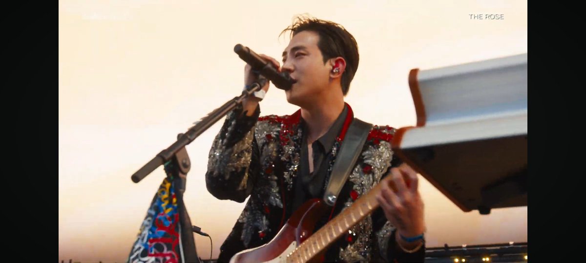 therose_gul's tweet photo. The Rose at Coachella 

What a milestone. 

Today is a historical moment for us Black Roses 

#TheRose #더로즈 #Rosechella #TheRoseAtCoachella https://t.co/g6bOPzzVAb