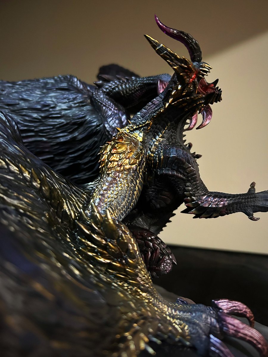 Chaotic Gore Magala statue 💕 looks fantastic