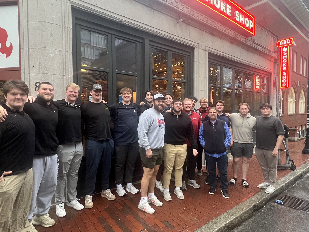 CoachJimJackson's tweet image. I really appreciate all of the hard work and effort these men have put in this Spring! They have been intentional and invested into the new direction of the Harvard OL. Change isn’t always easy, but these guys handled it great! #FIST #FiveStrong #ManlyContest #harvarduniversity
