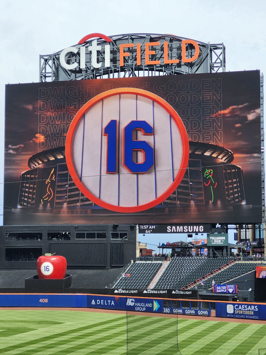 SteveA901's tweet photo. @HowieRose @DocGooden16 Was a great day and experience https://t.co/9WtcPXqTCP