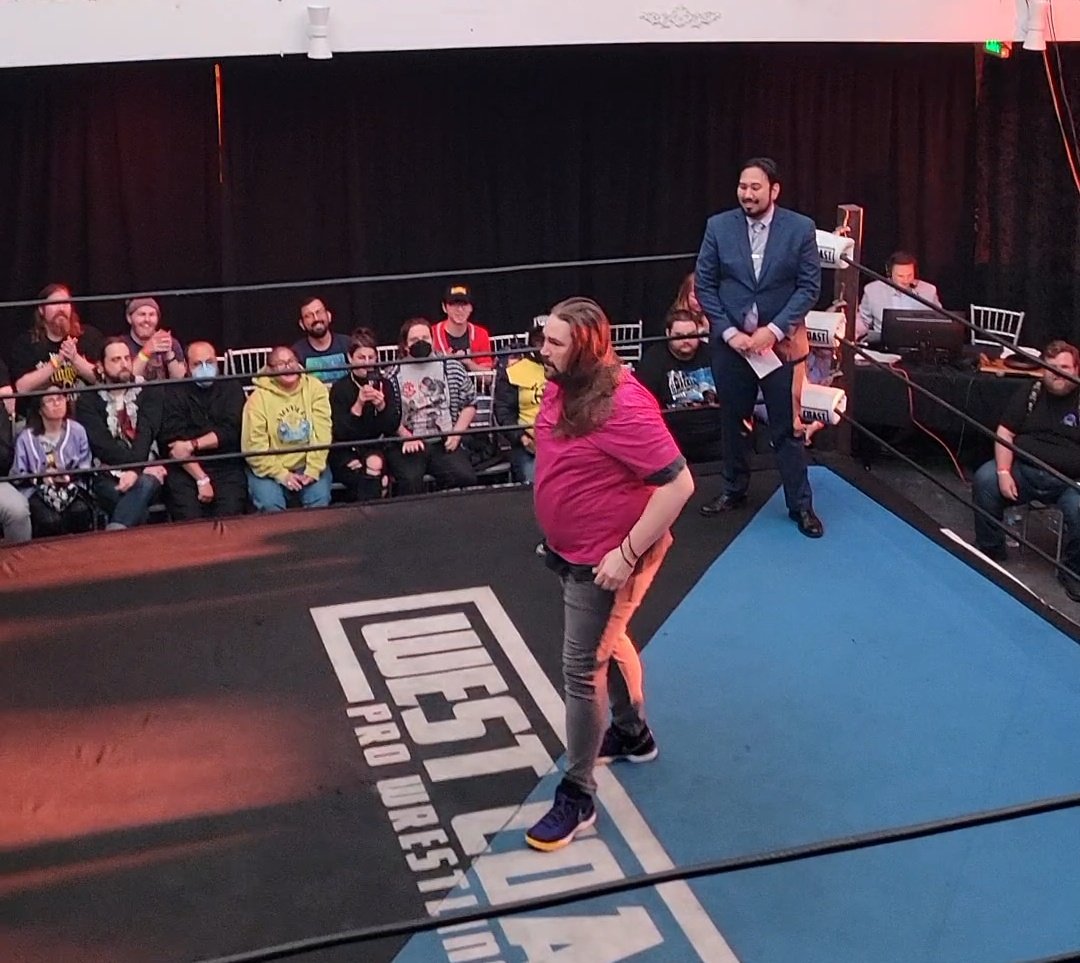 LMAO CHRIS HERO BROUGHT OUT THE PINK SHIRT
