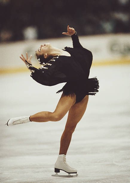Join us tonight on TSL Live at 8:00 PM, ET. We are judging the women’s event at the 1987 World Figure Skating Championships and continuing our course: TSL Presents AP Gymnastics History I. Join the fun: patreon.com/TheSkatingLess… #figureskating #icedance #gymnastics