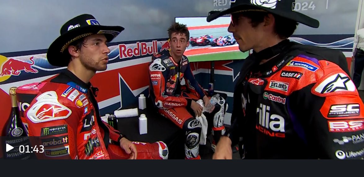 AmericaGP fantastique 1000 fois mieux que la <a href="/F1/">Formula 1</a> que ne regarde plus ! MotoGP +vite +depassements +adrenaline +fans.